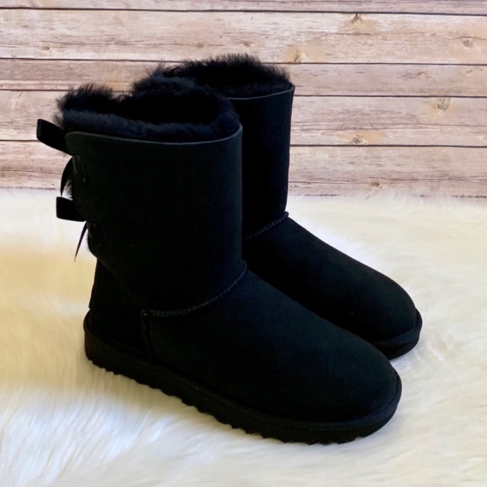 UGG Black Bailey Bow II Boots - Picture 4 of 8